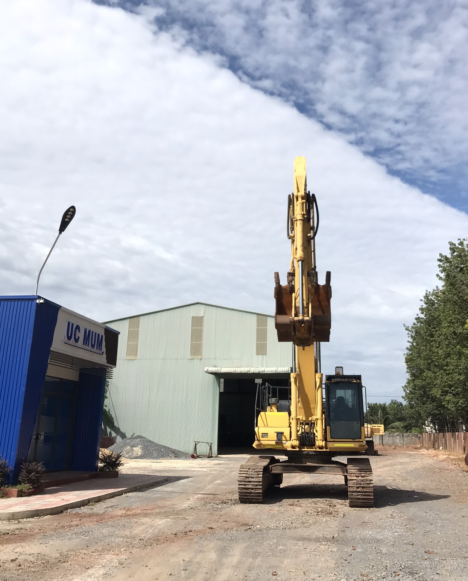 KOMATSU_SOLD
