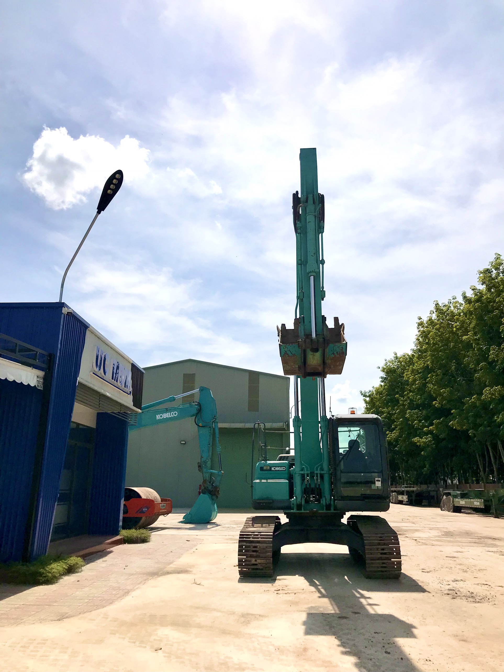 KOBELCO_SOLD